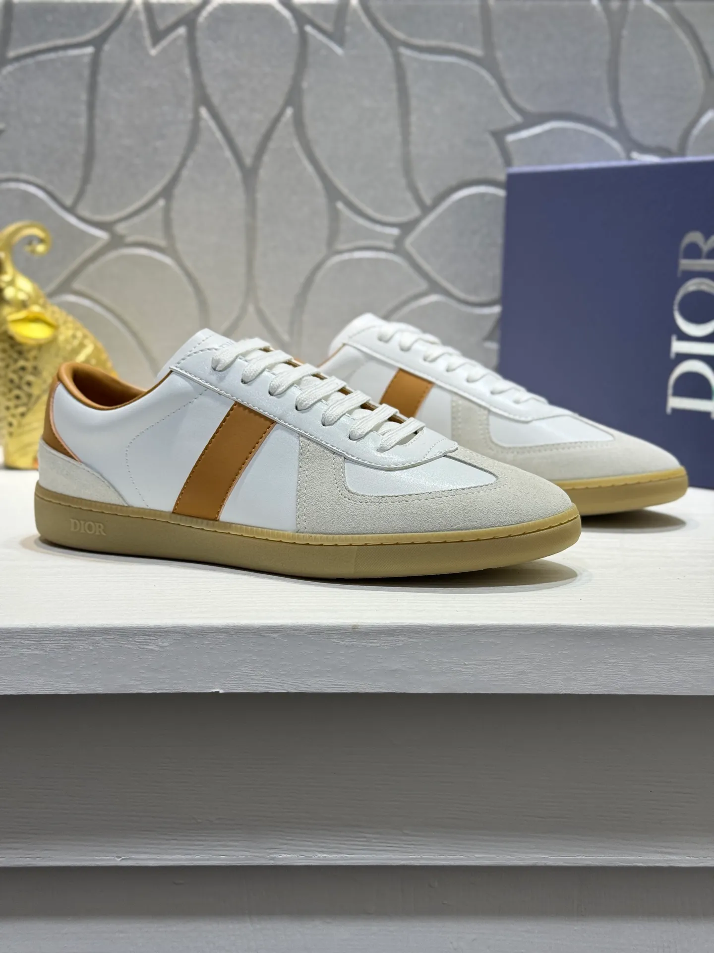 Men's Men's Shoes💰380【New Style】🎠🎠Dior🔍Top Purchasing Agency🇮🇹Di's hot style super popular sneakers are synchronized with the new product counters. The uppers are original Italian imported cowhide, the logo graphics are perfectly reproduced with complex craftsmanship necessary for fashionistas, and the imported soft sheepskin lining is Sole: The original sole is specially provided by the original factory. The exclusive movable molded sole is super comfortable. The original factory follows the order. 🔍🔍Multiple colors are available. You can enter and exit the counter at will. Welcome to compare. A must-have for trendy men. Code number: 38-44 (45 customized